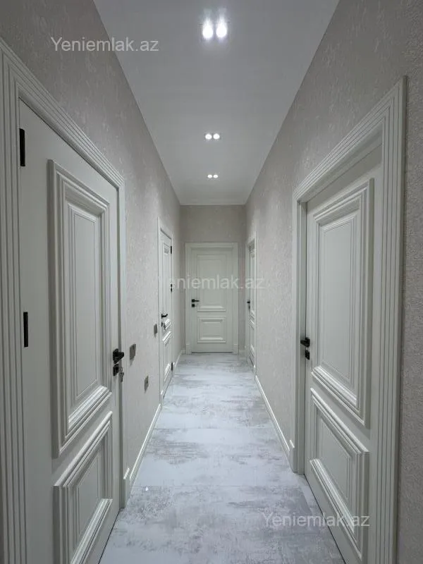 Satılır 3 otaqlı yeni tikili 107 m²