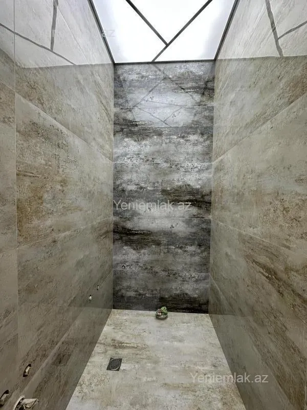 Satılır 3 otaqlı yeni tikili 107 m²