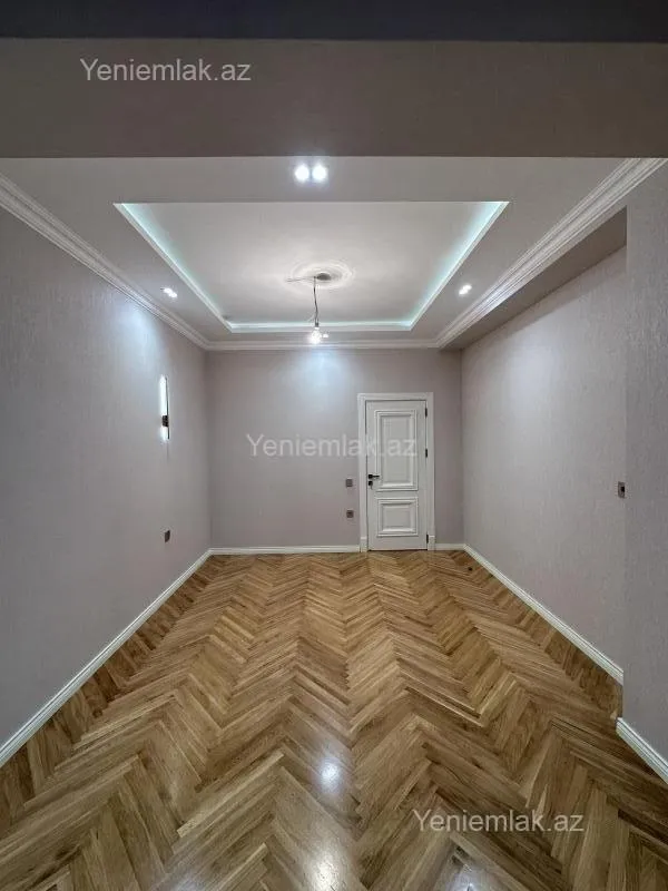 Satılır 3 otaqlı yeni tikili 107 m²
