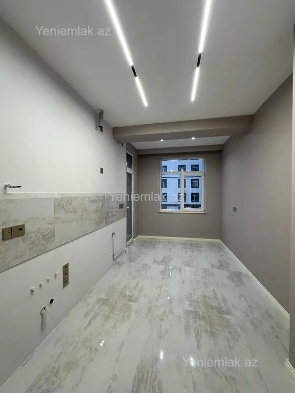 Satılır 3 otaqlı yeni tikili 107 m²