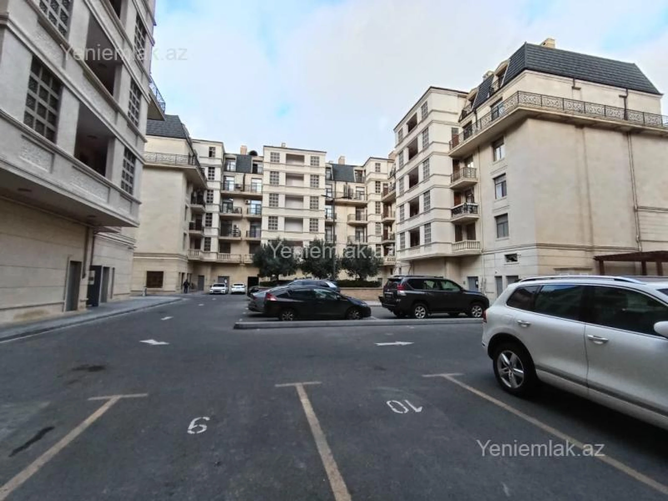 Satılır 3 otaqlı yeni tikili 144 m²