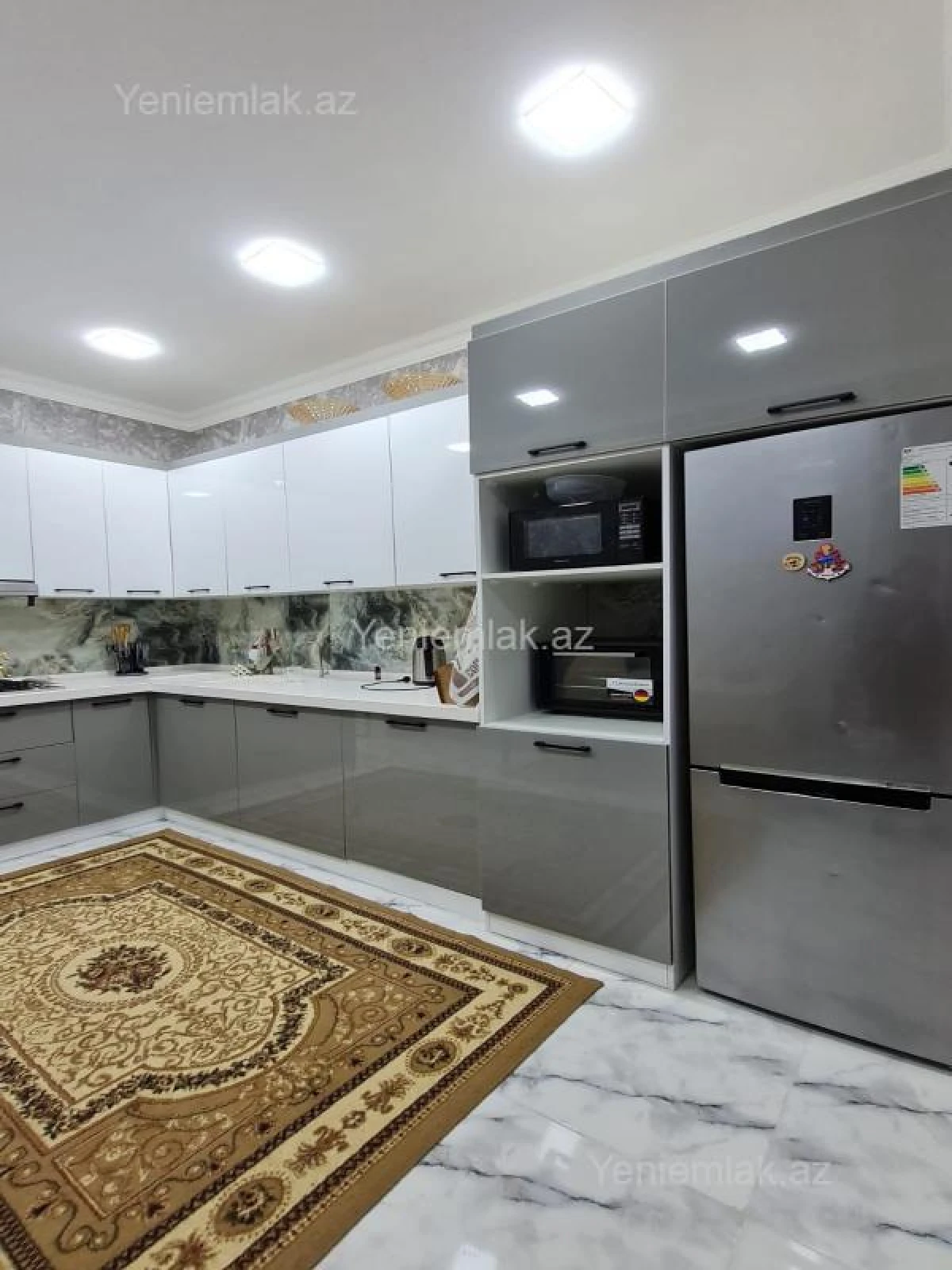 Satılır 3 otaqlı yeni tikili 92 m²