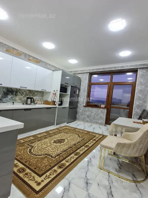 Satılır 3 otaqlı yeni tikili 92 m²