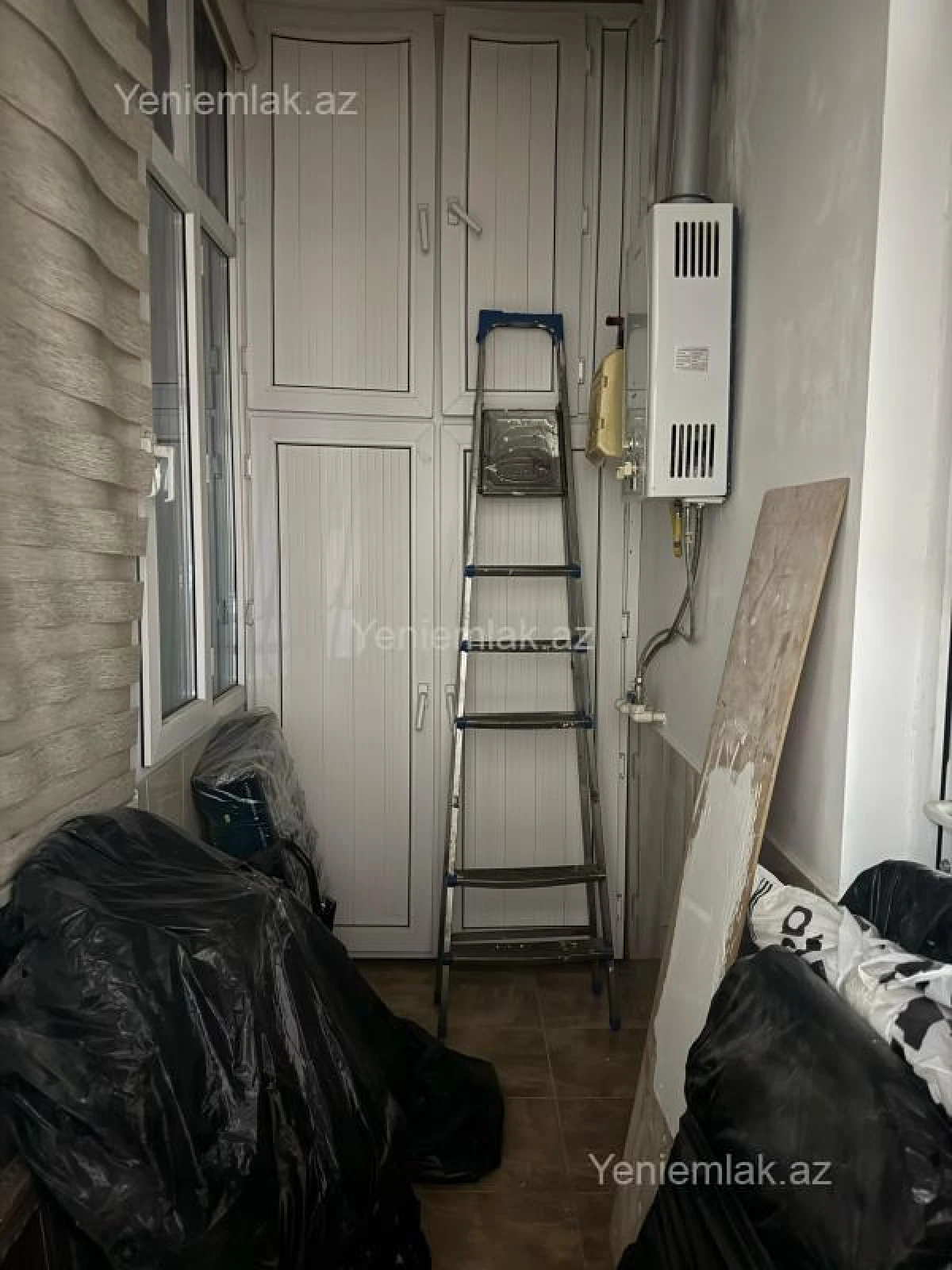 Satılır 3 otaqlı yeni tikili 120 m²