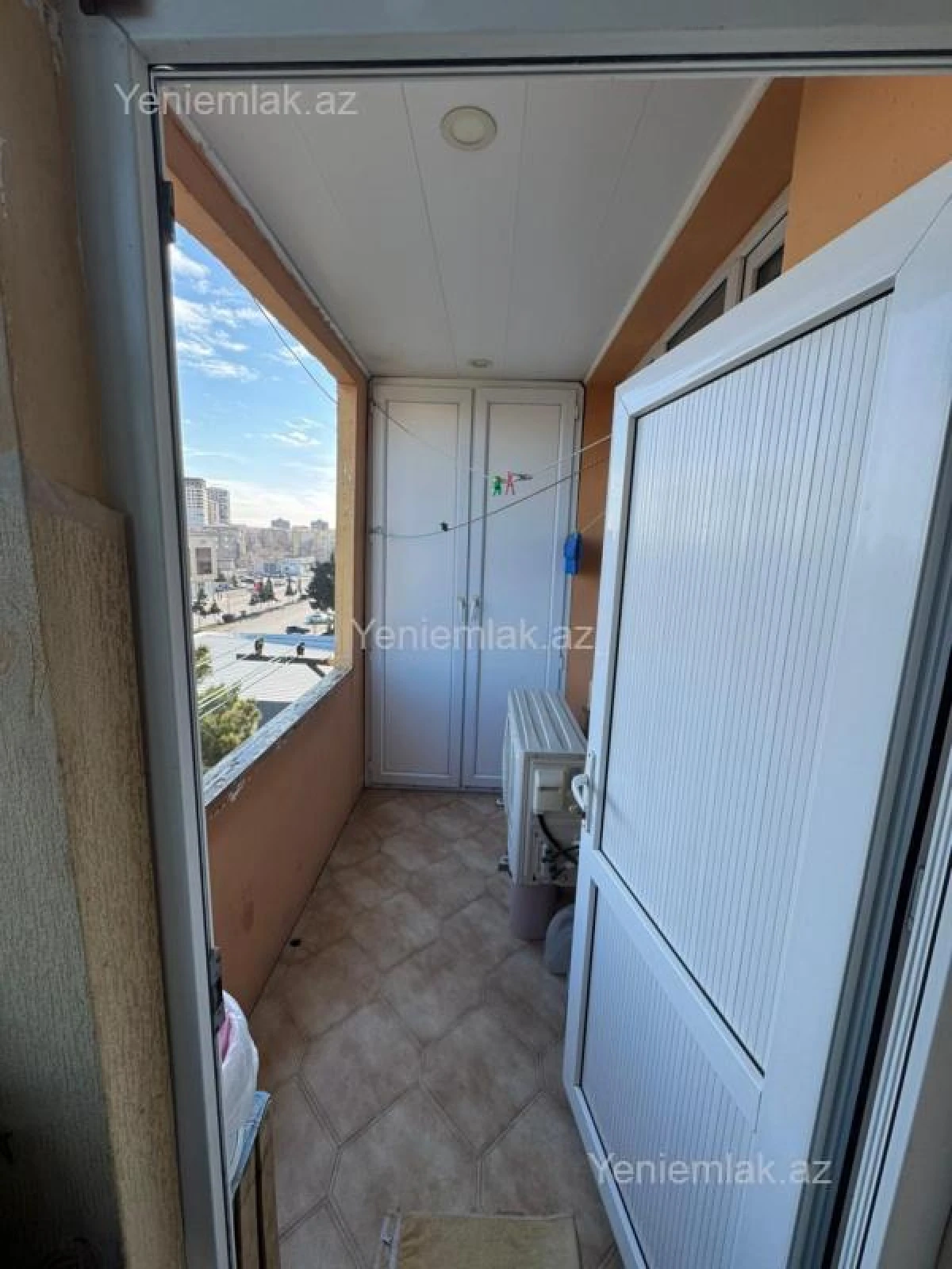 Satılır 2 otaqlı köhnə tikili 52 m²