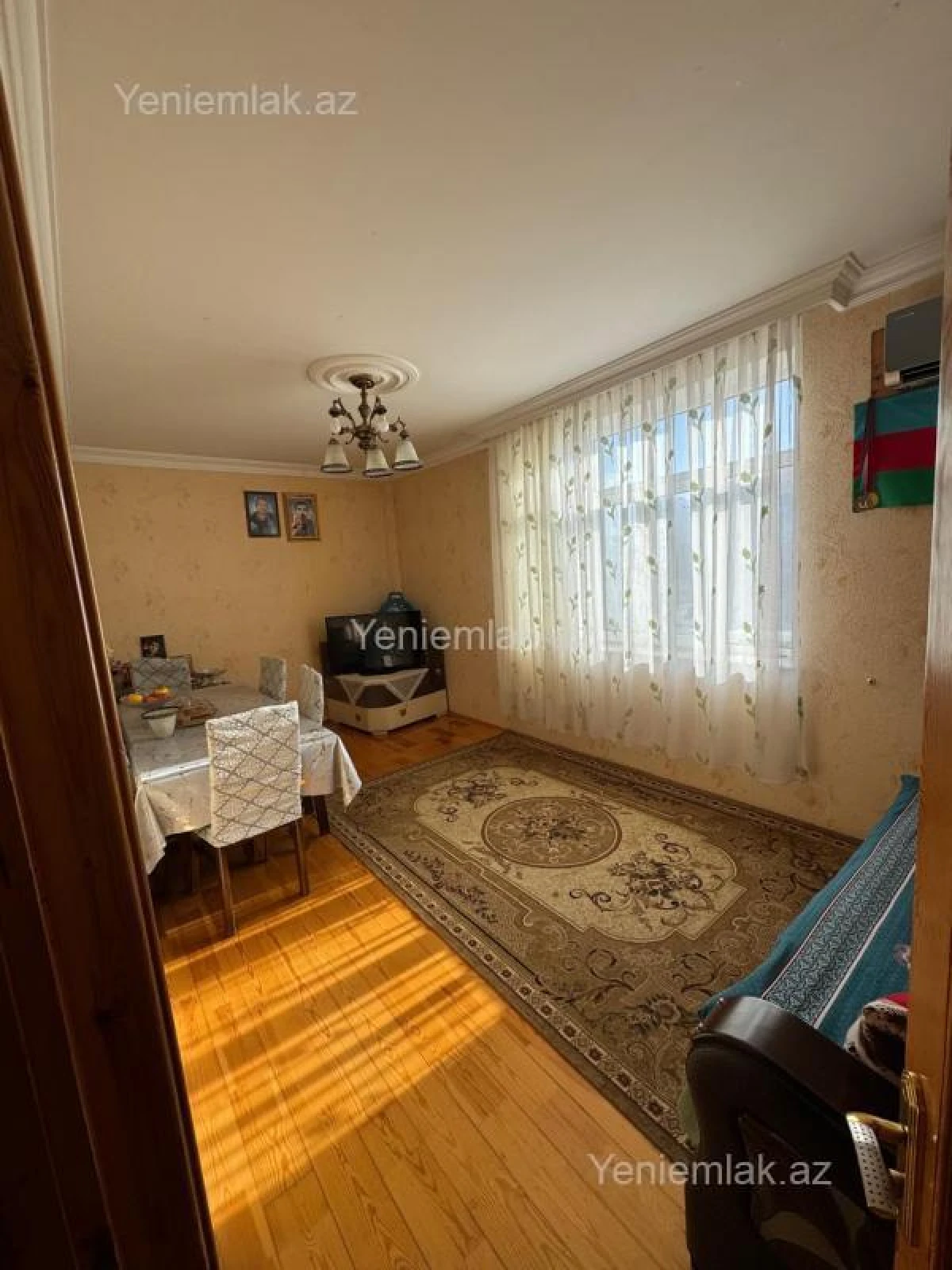 Satılır 2 otaqlı köhnə tikili 52 m²