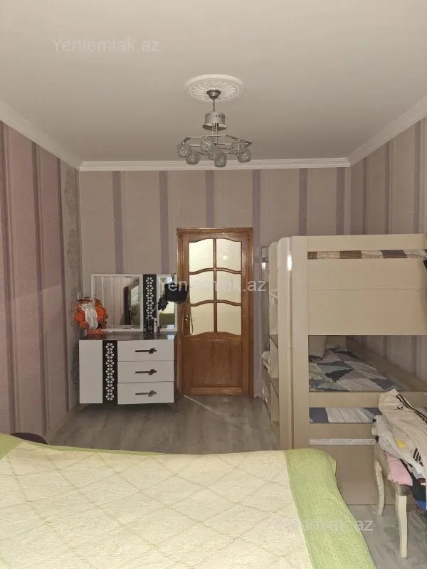 Satılır 2 otaqlı köhnə tikili 60 m²