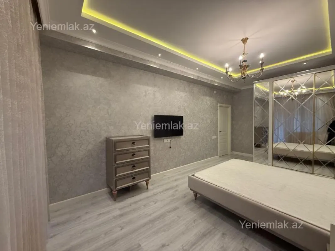 Satılır 3 otaqlı yeni tikili 93 m²