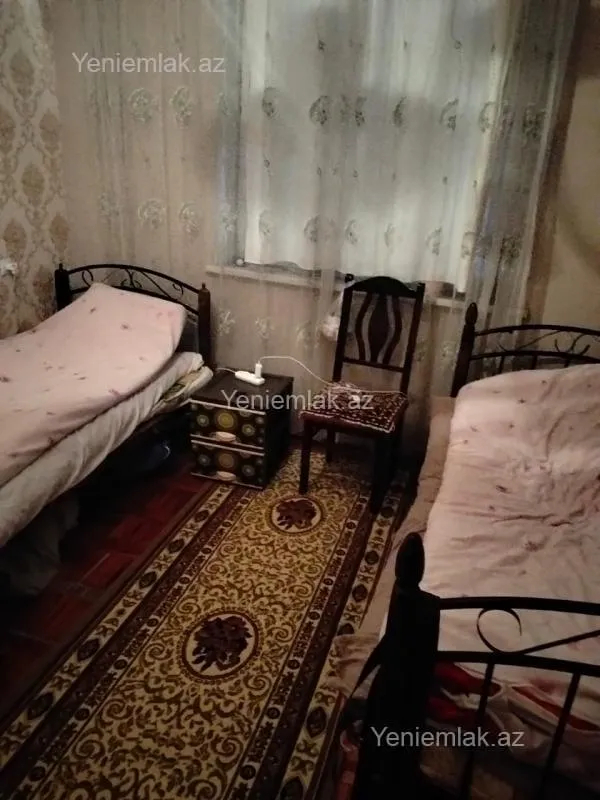 Satılır 2 otaqlı köhnə tikili 60 m²