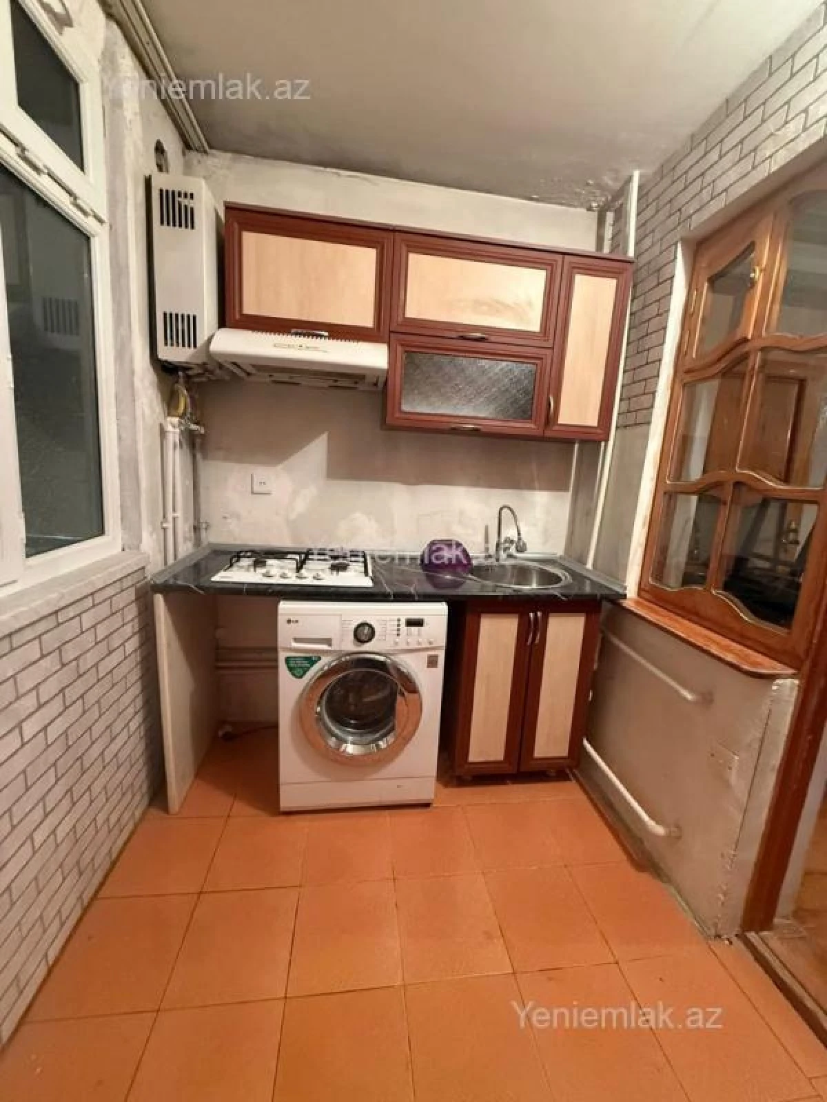 Satılır 2 otaqlı köhnə tikili 46 m²