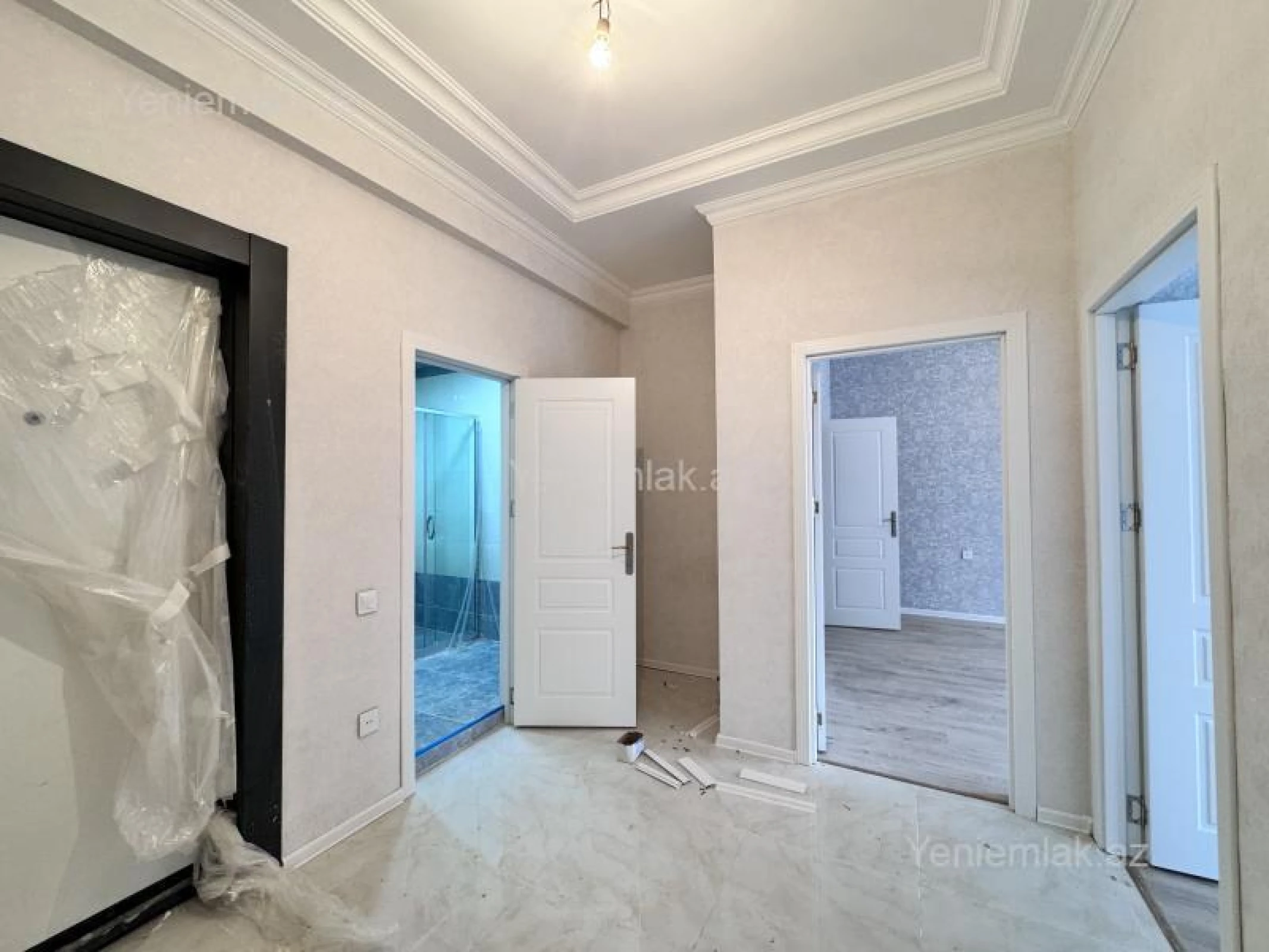 Satılır 3 otaqlı yeni tikili 101 m²