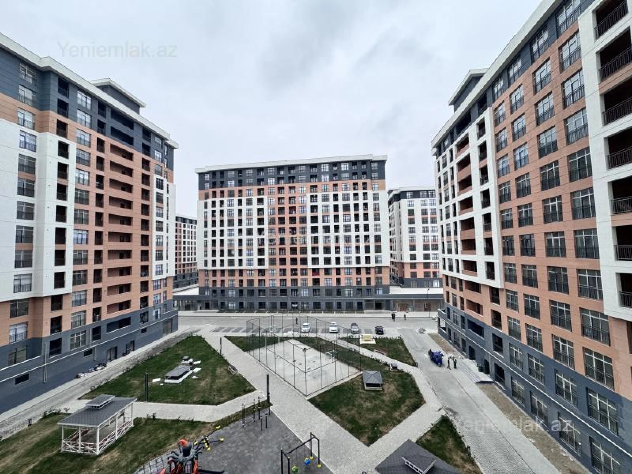 Satılır 3 otaqlı yeni tikili 101 m²