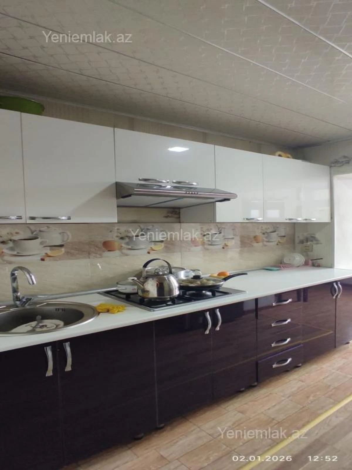 Satılır 2 otaqlı köhnə tikili 54 m²