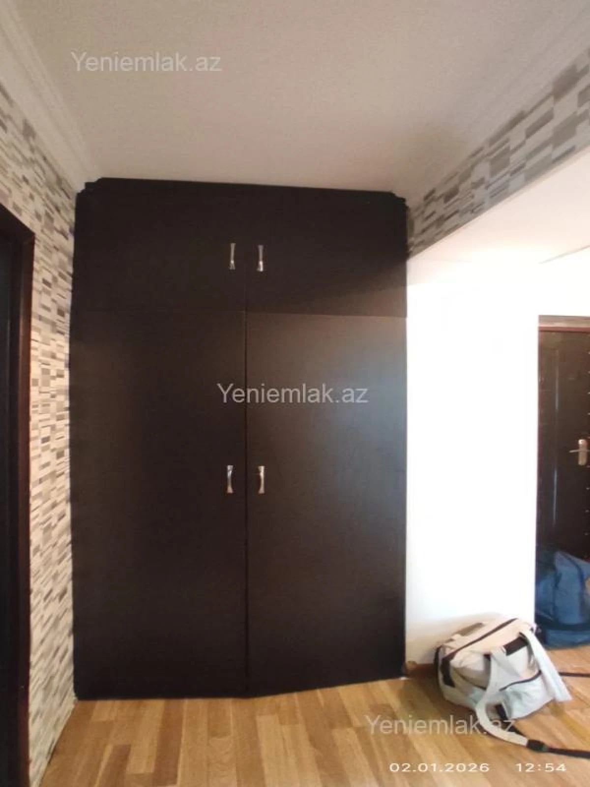 Satılır 2 otaqlı köhnə tikili 54 m²