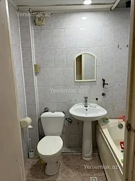 Satılır 2 otaqlı köhnə tikili 50 m²
