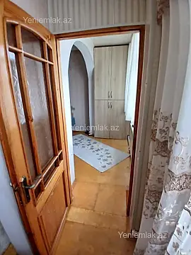 Satılır 4 otaqlı köhnə tikili 90 m²