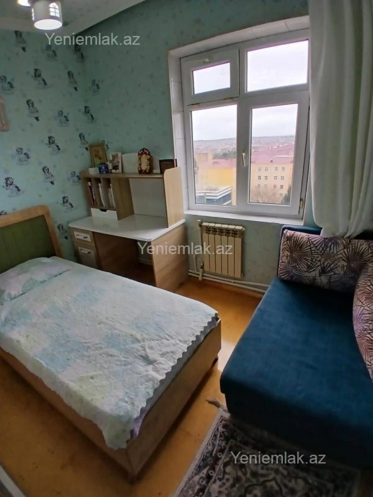 Satılır 4 otaqlı köhnə tikili 90 m²