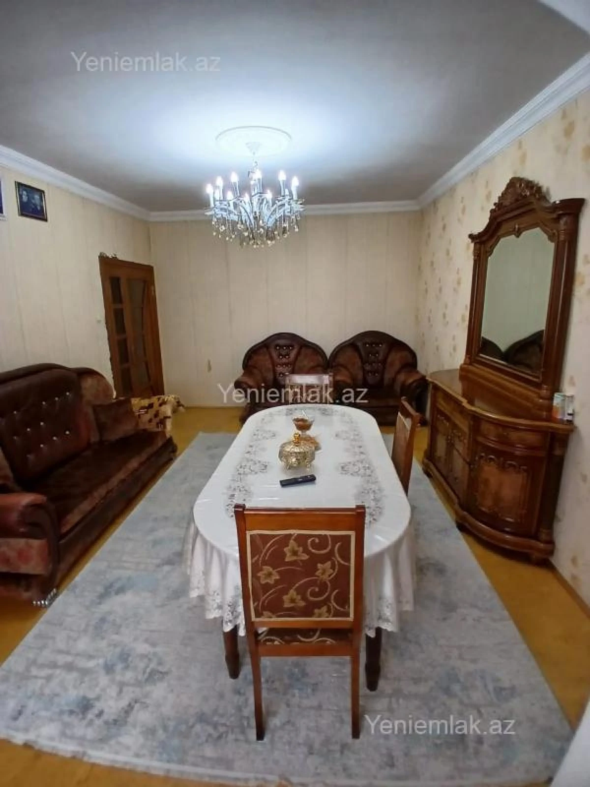 Satılır 4 otaqlı köhnə tikili 90 m²