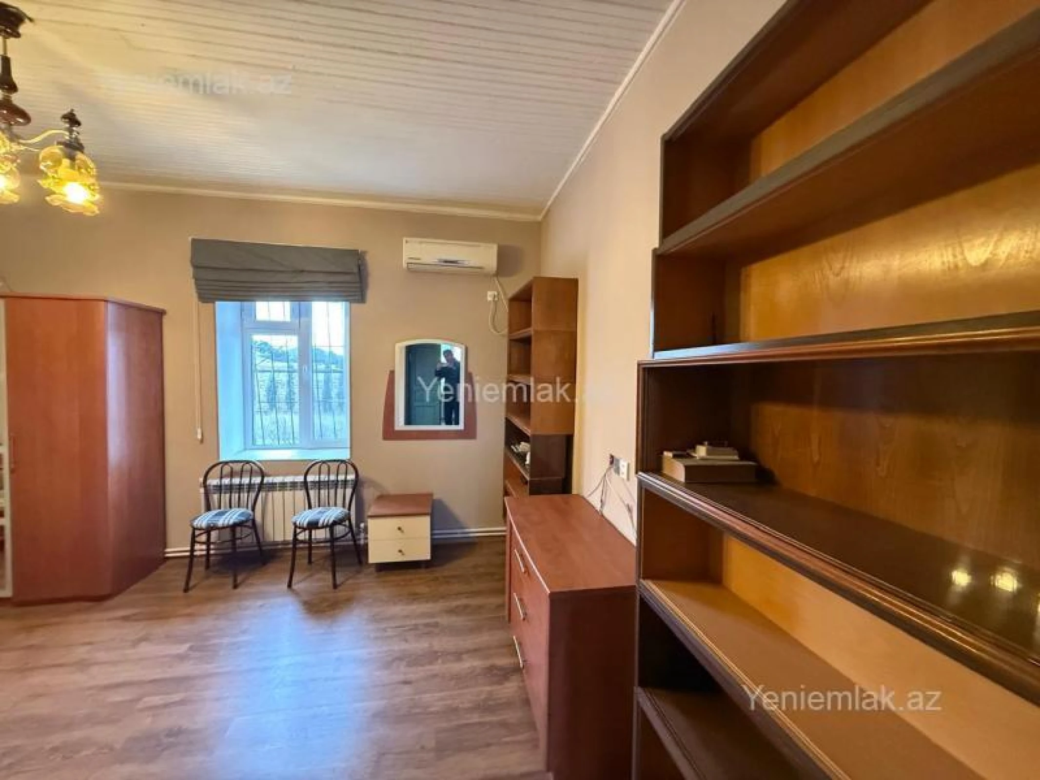 Satılır 5 otaqlı həyət evi 172 m²