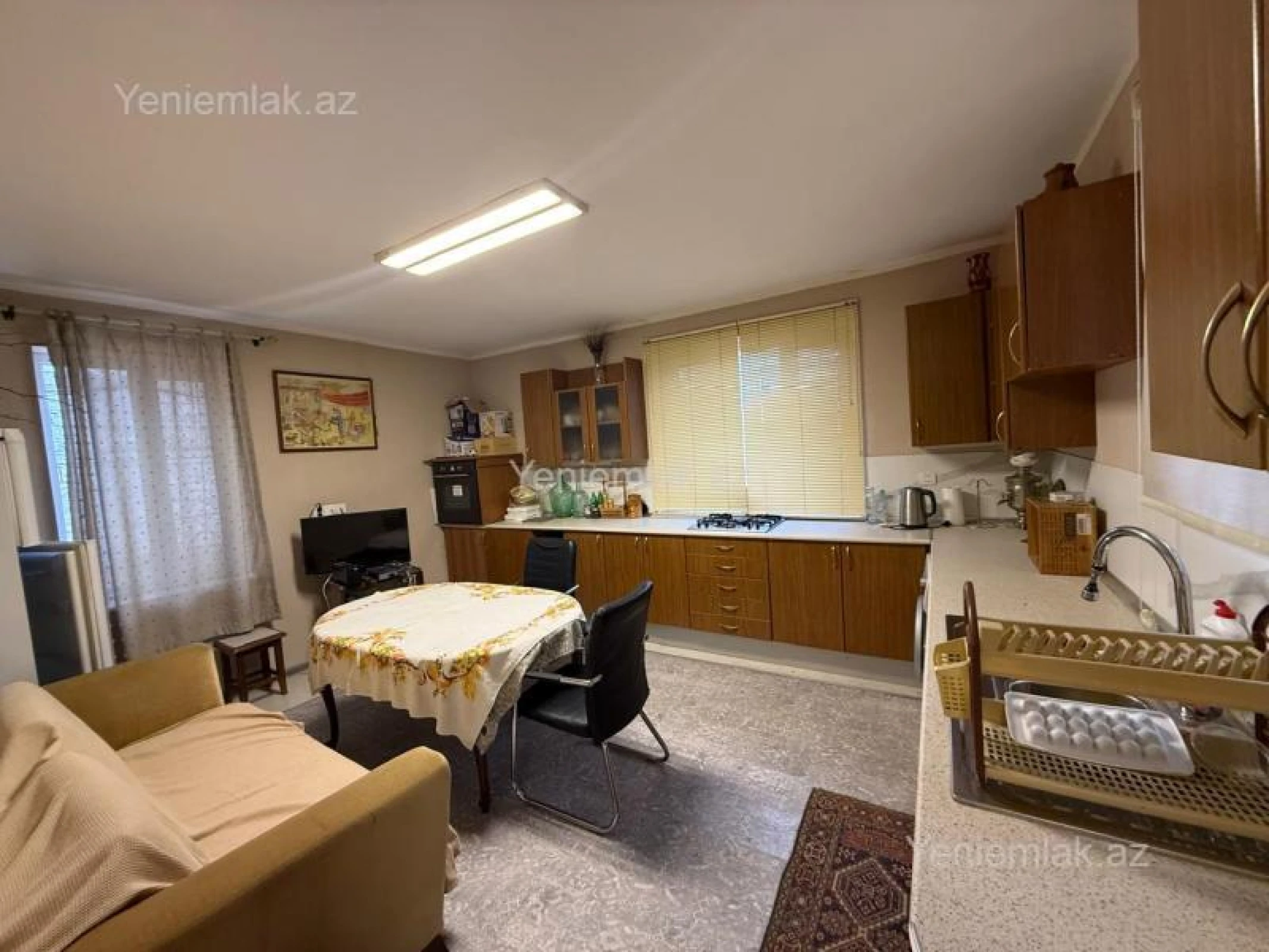 Satılır 5 otaqlı həyət evi 172 m²