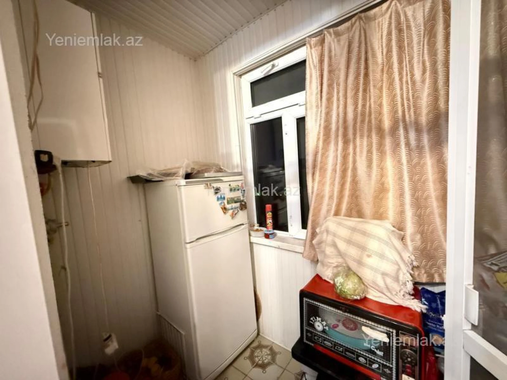 Satılır 2 otaqlı köhnə tikili 53 m²