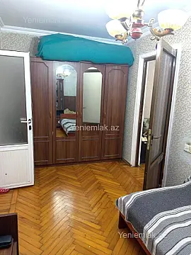 Satılır 3 otaqlı köhnə tikili 60 m²