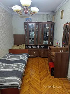 Satılır 3 otaqlı köhnə tikili 60 m²
