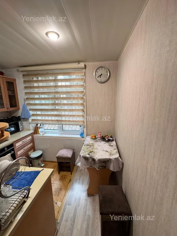 Satılır 3 otaqlı köhnə tikili 72 m²