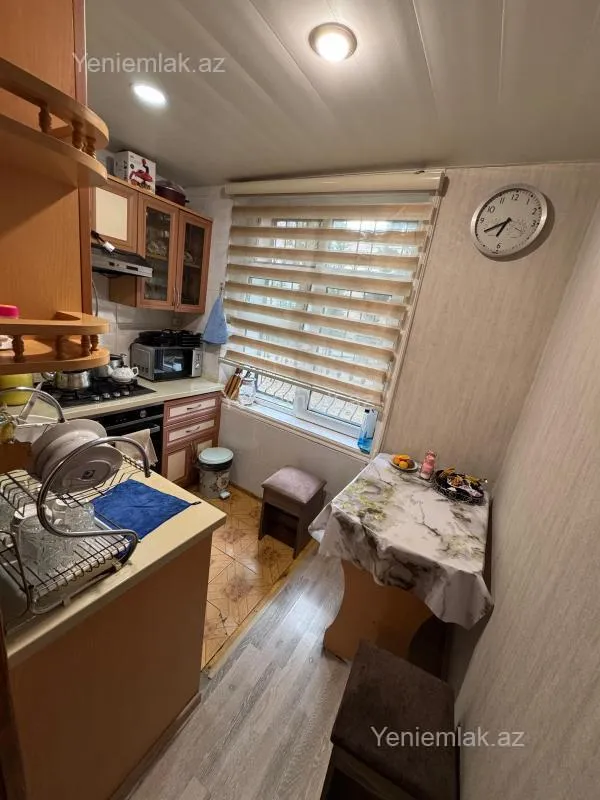 Satılır 3 otaqlı köhnə tikili 72 m²