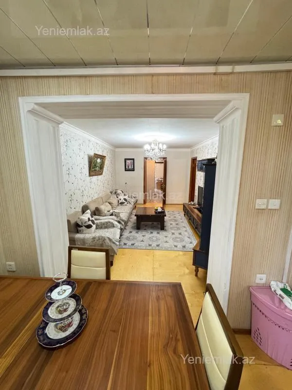 Satılır 3 otaqlı köhnə tikili 72 m²