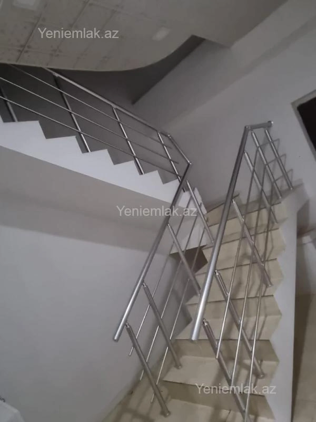 Satılır 3 otaqlı yeni tikili 141 m²