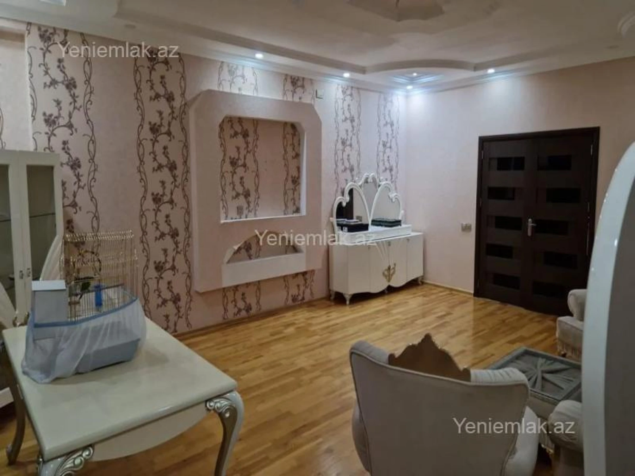 Satılır 3 otaqlı yeni tikili 141 m²
