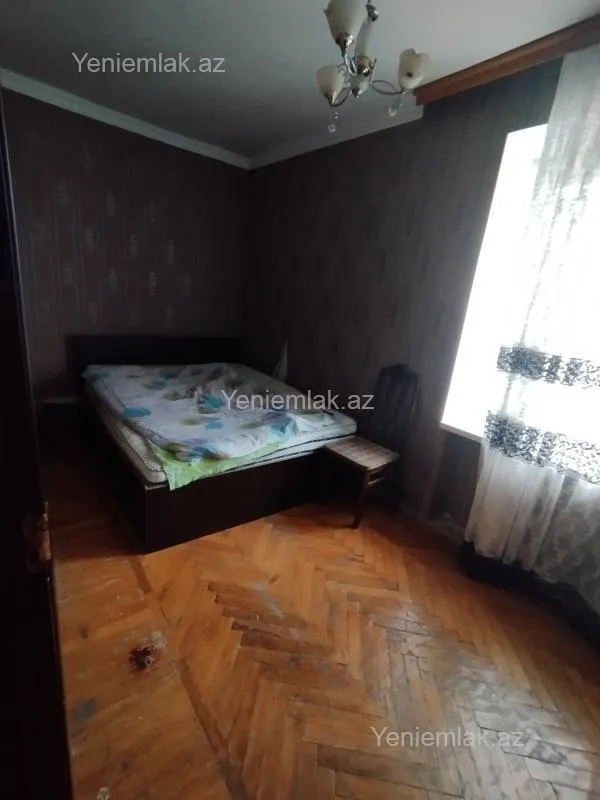 Satılır 2 otaqlı köhnə tikili 47 m²