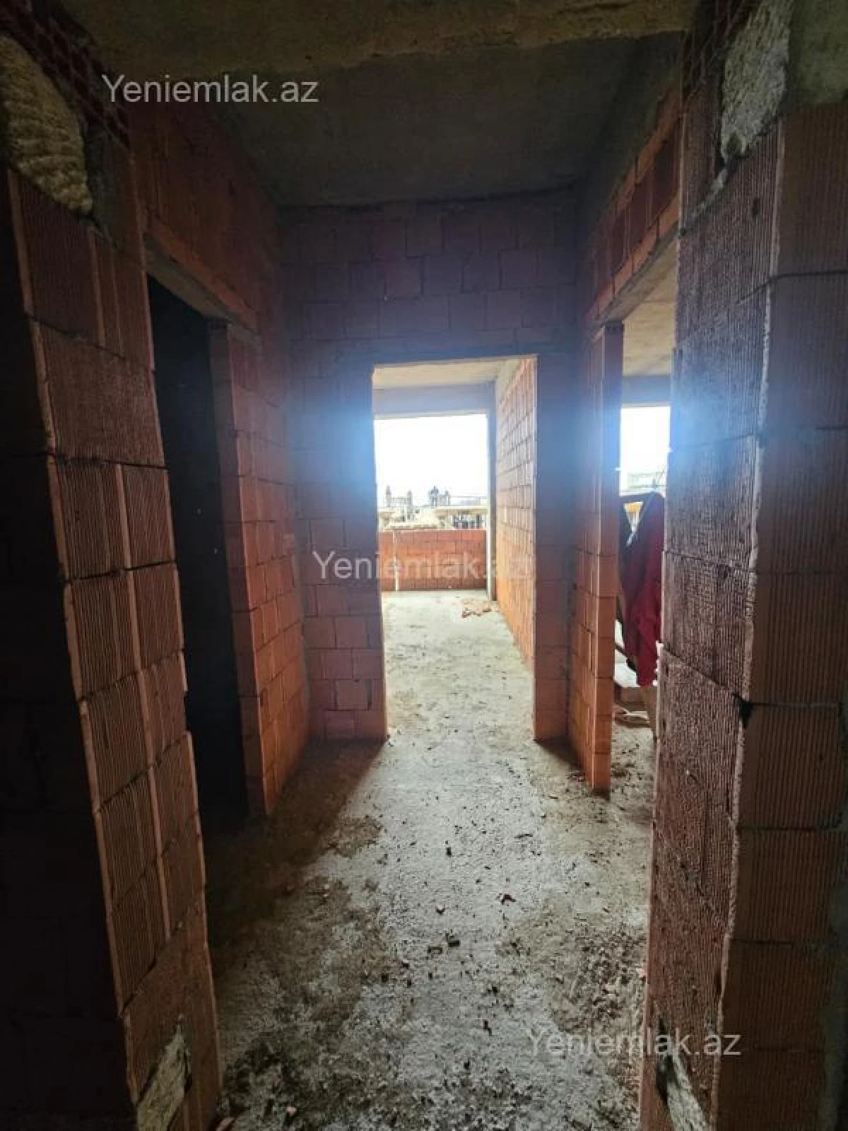 Satılır 1 otaqlı yeni tikili 44 m²