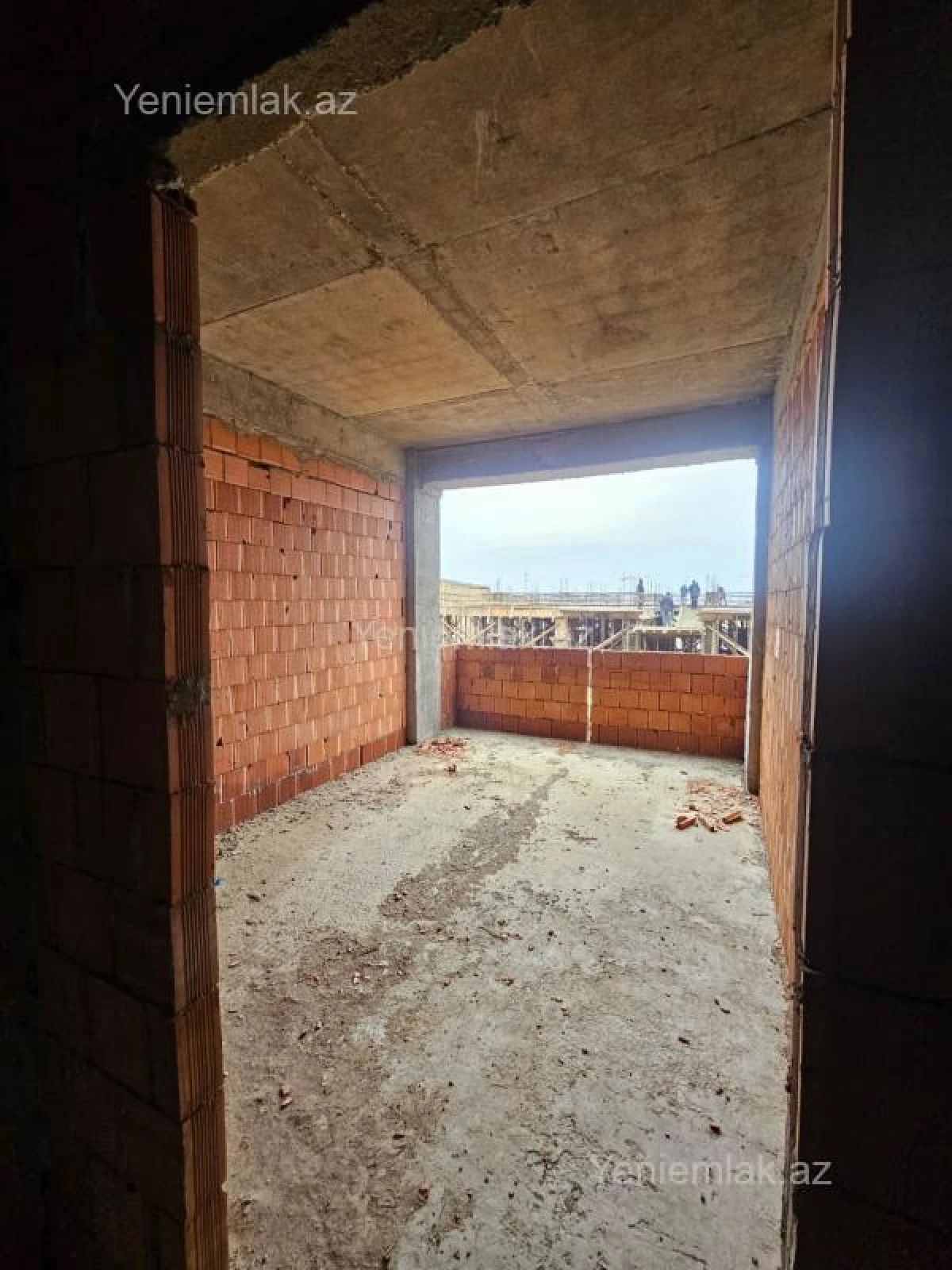 Satılır 1 otaqlı yeni tikili 44 m²