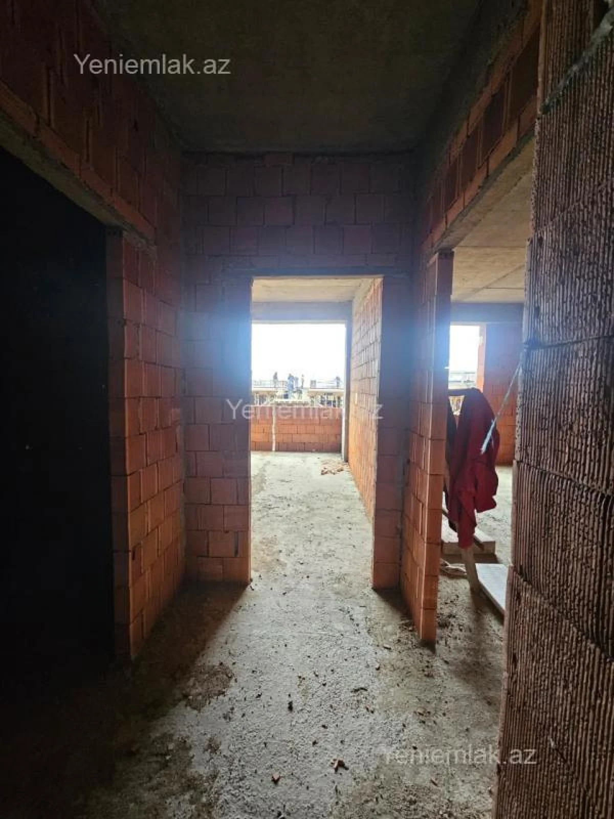 Satılır 1 otaqlı yeni tikili 44 m²