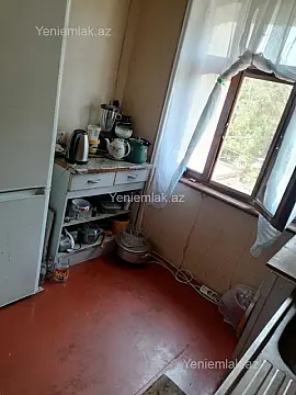 Satılır 2 otaqlı köhnə tikili 50 m²