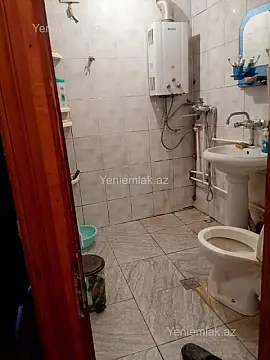 Satılır 2 otaqlı köhnə tikili 50 m²