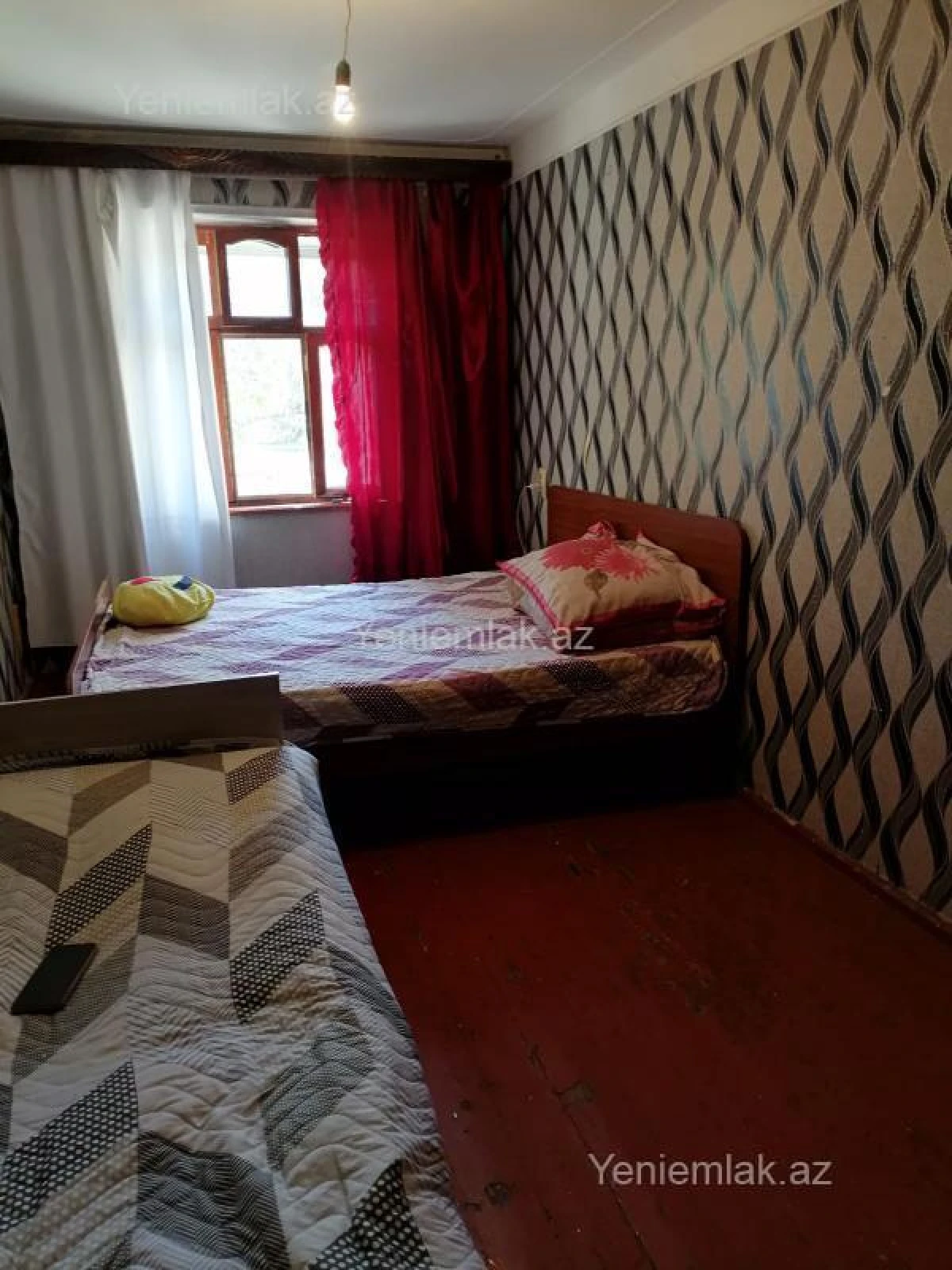 Satılır 2 otaqlı köhnə tikili 50 m²