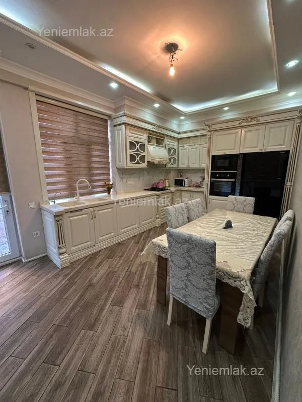 Satılır 4 otaqlı yeni tikili 150 m²