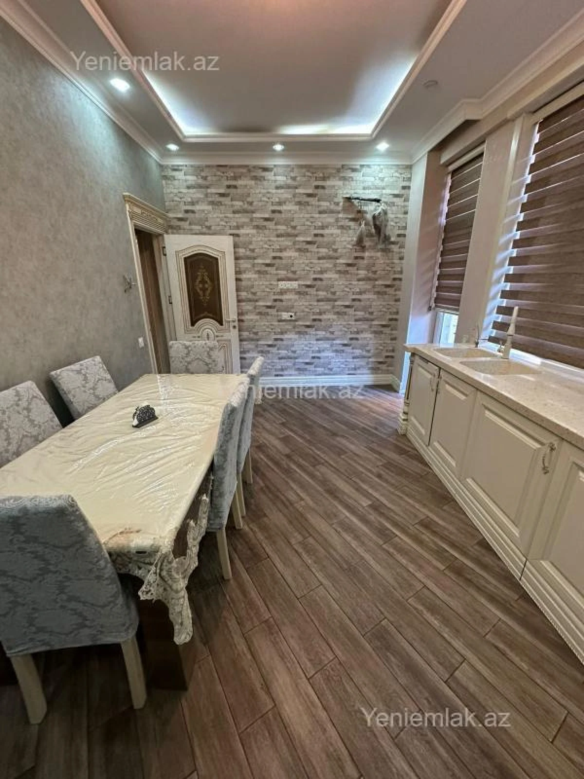 Satılır 4 otaqlı yeni tikili 150 m²
