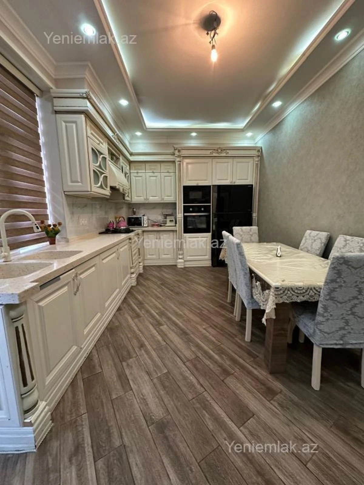 Satılır 4 otaqlı yeni tikili 150 m²