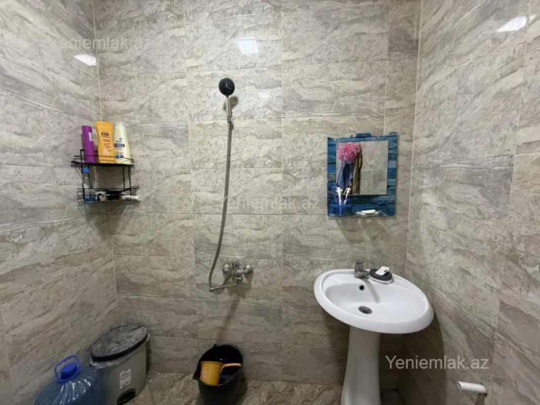 Satılır 2 otaqlı həyət evi 75 m²