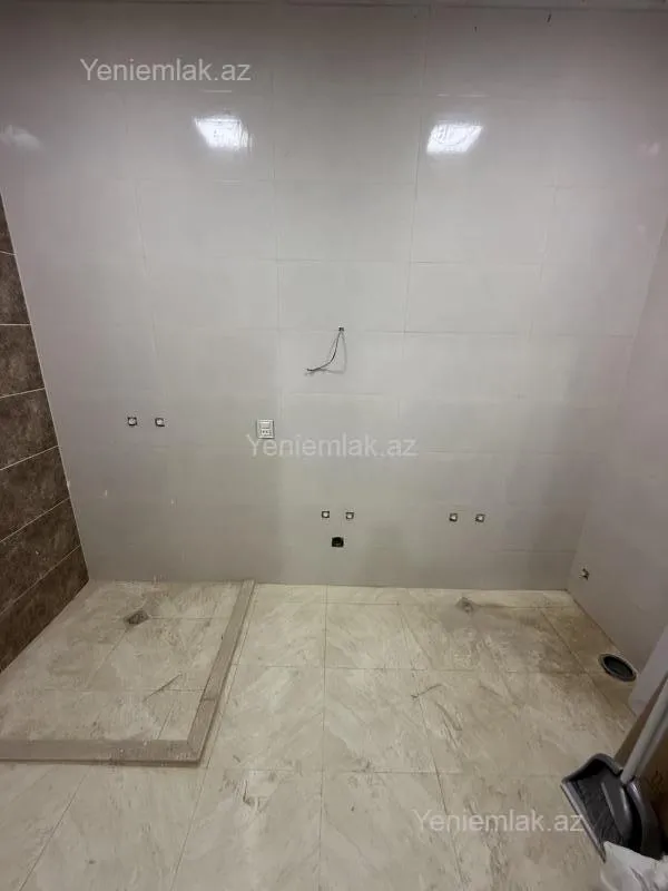 Satılır 2 otaqlı yeni tikili 73 m²