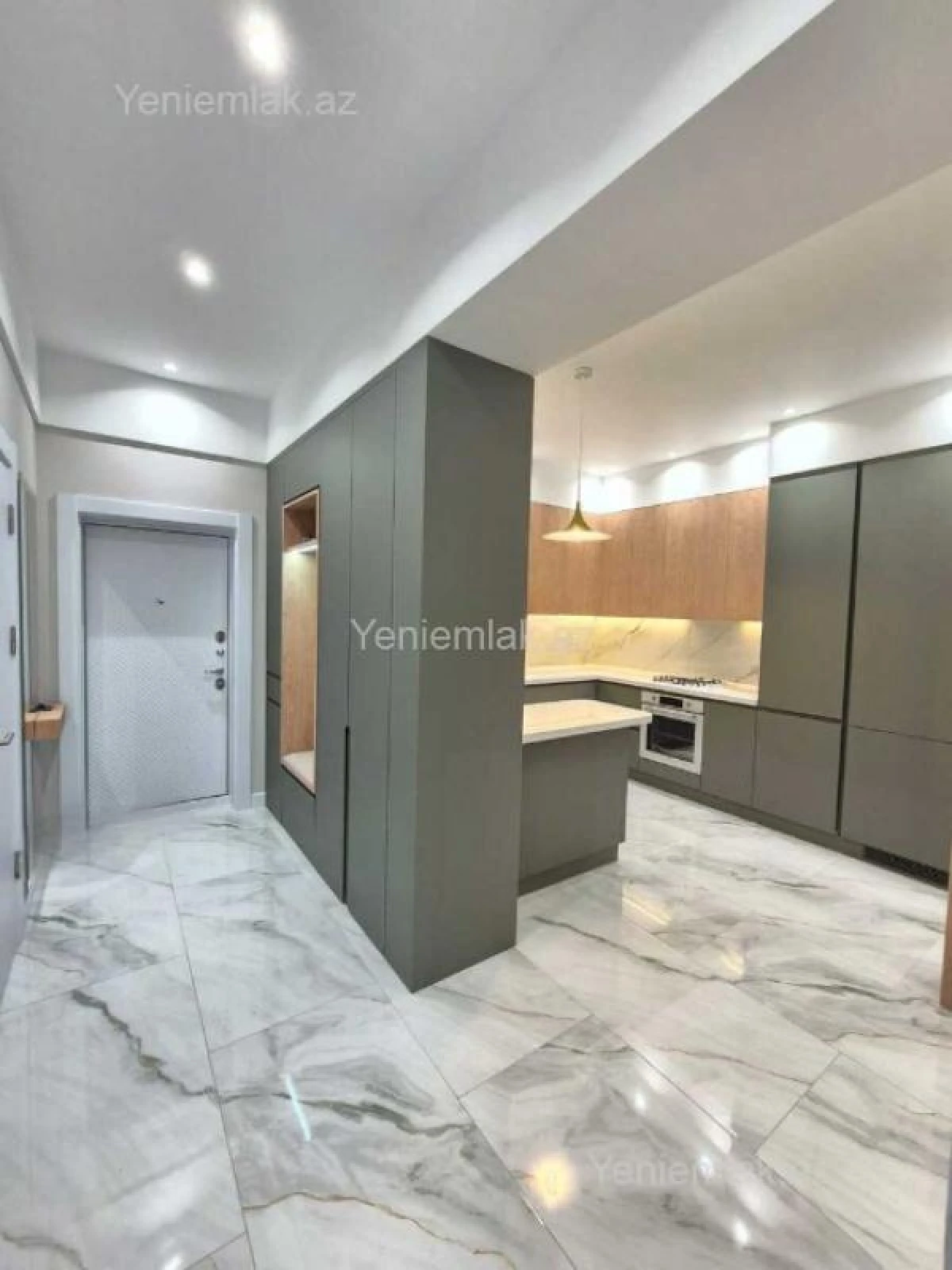 Satılır 3 otaqlı yeni tikili 85 m²