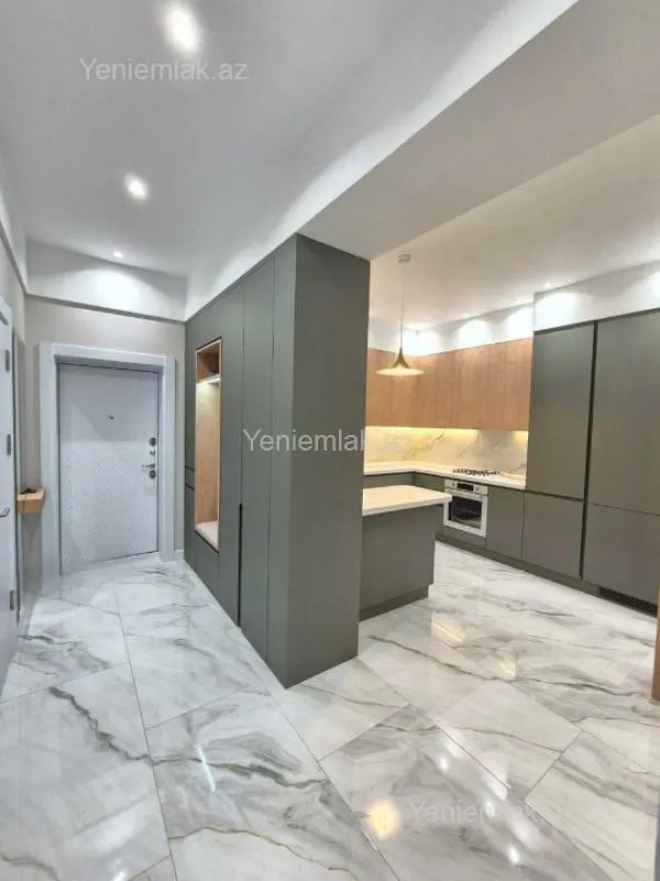 Satılır 3 otaqlı yeni tikili 85 m²