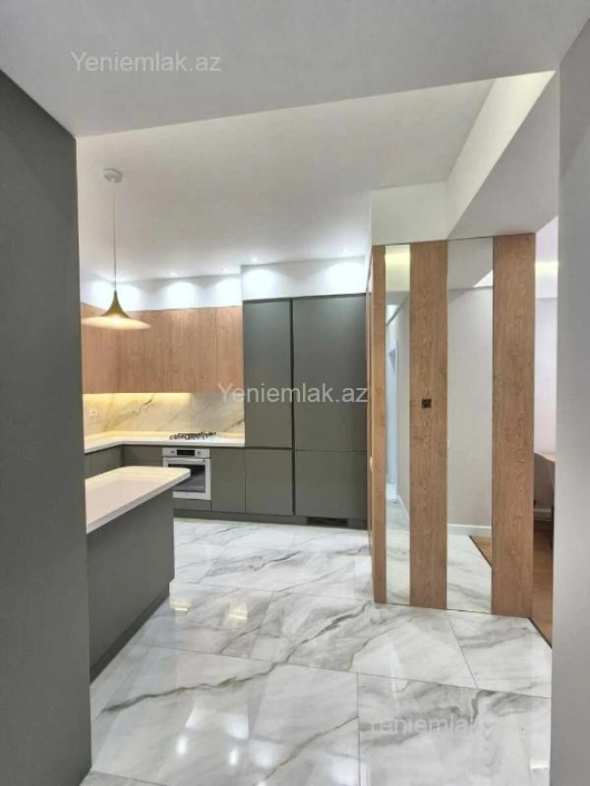 Satılır 3 otaqlı yeni tikili 85 m²
