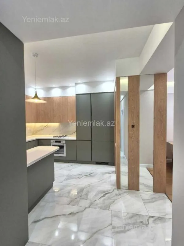 Satılır 3 otaqlı yeni tikili 85 m²