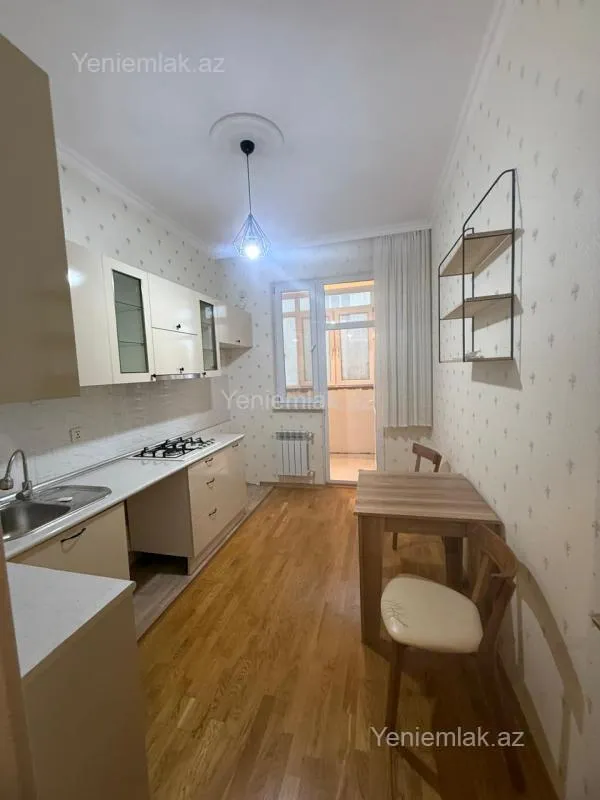 Satılır 2 otaqlı yeni tikili 61 m²