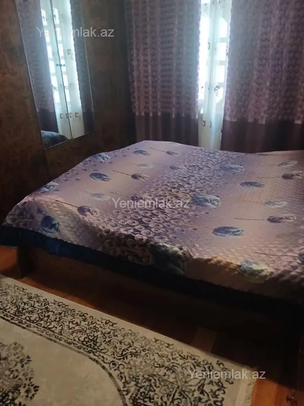 Satılır 3 otaqlı köhnə tikili 75 m²